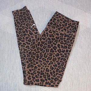 Nike Dri Fit shimmer cheetah print legging. ✨